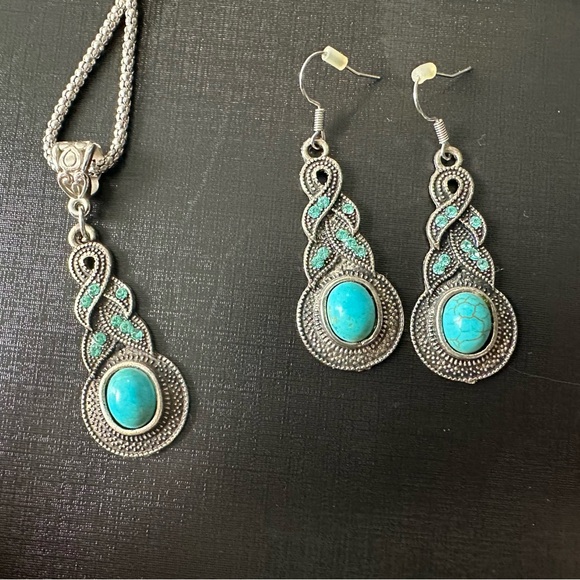 Silver Color Turquoise Blue Rhinestone Necklace & Earrings Set - Picture 2 of 8